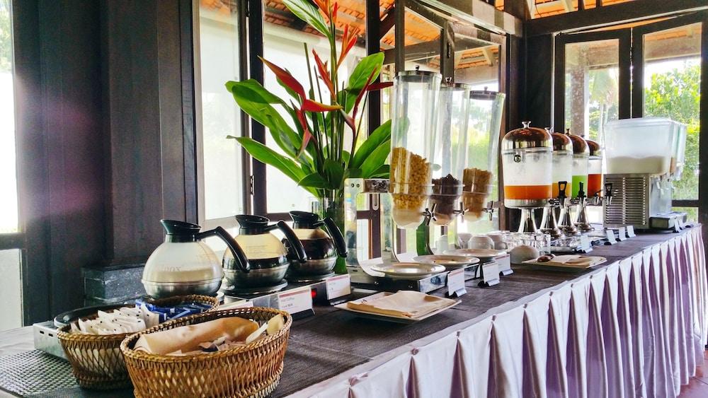 D Varee Mai Khao Beach エクステリア 写真