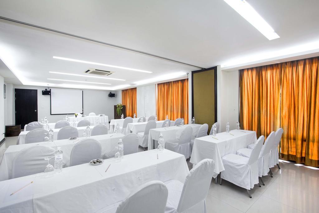 D Varee Mai Khao Beach エクステリア 写真