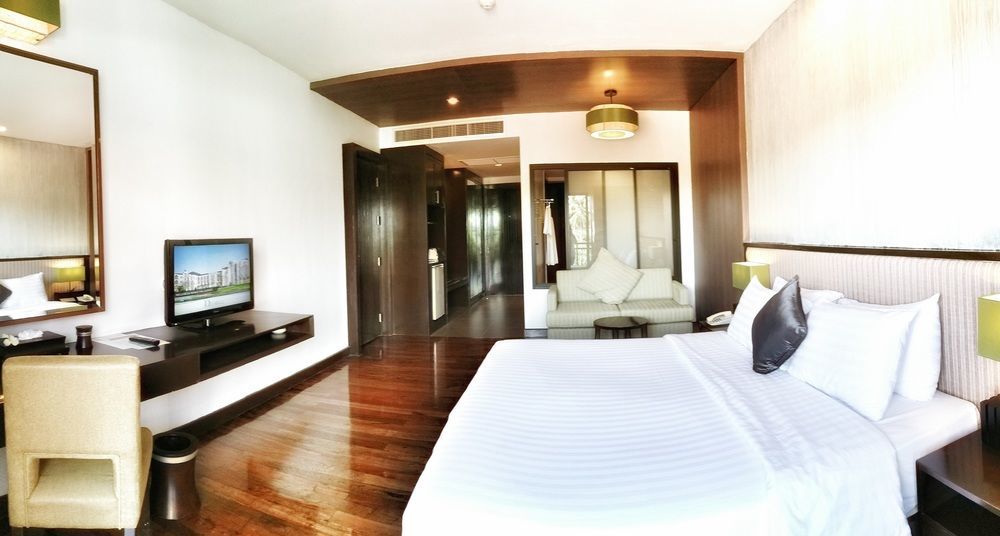 D Varee Mai Khao Beach エクステリア 写真