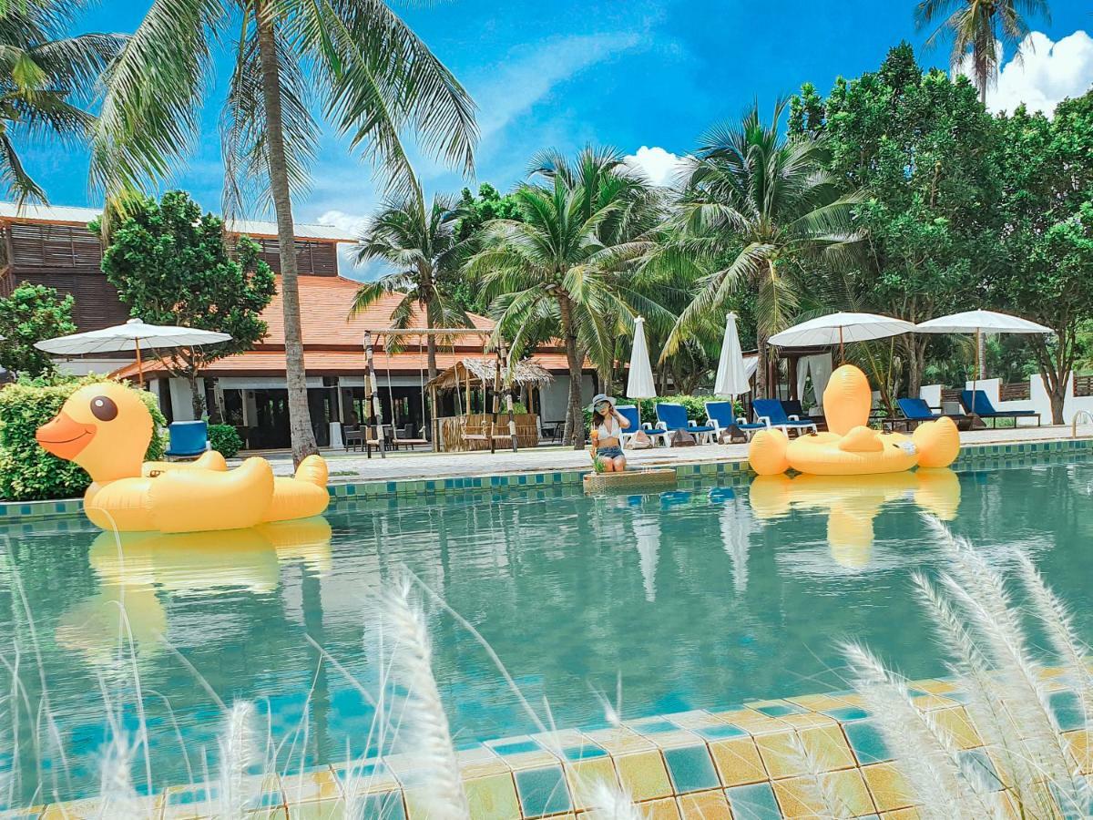 D Varee Mai Khao Beach エクステリア 写真