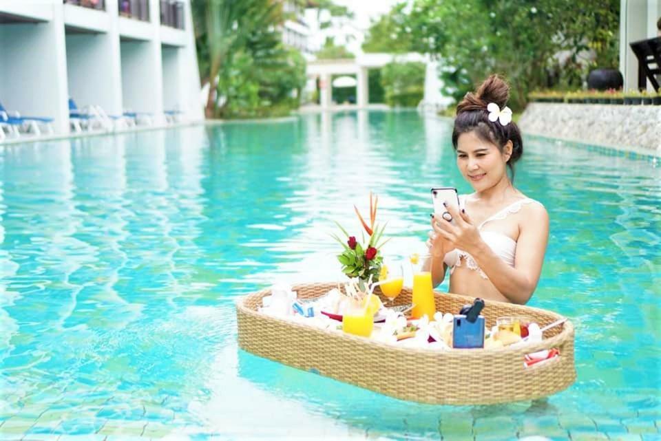 D Varee Mai Khao Beach エクステリア 写真