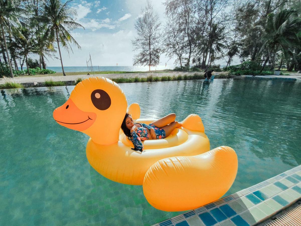 D Varee Mai Khao Beach エクステリア 写真